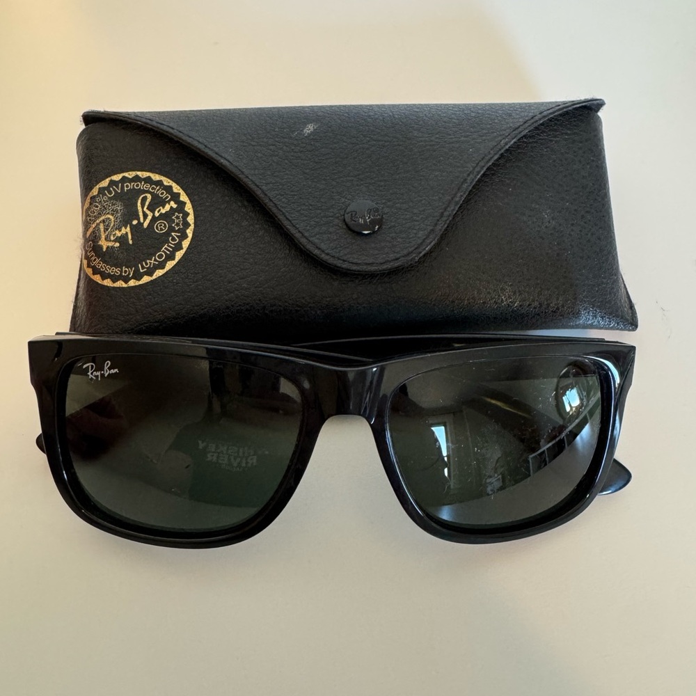 Ray-Ban Black Sunglasses